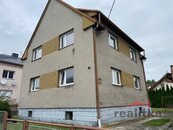 Prodej dvougeneračního domu se dvěma byty 3+kk, garáží a zahradou - Malé Hoštice, Opava, cena 5990000 CZK / objekt, nabízí 