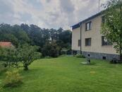 Prodej poloviny rodinného domu s velkou zahradou za cenu bytu. , cena 2980000 CZK / objekt, nabízí 