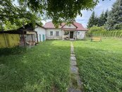 Prodej rodinného domu s velkým pozemkem v obc Třinec Lyžbice, cena 4300000 CZK / objekt, nabízí